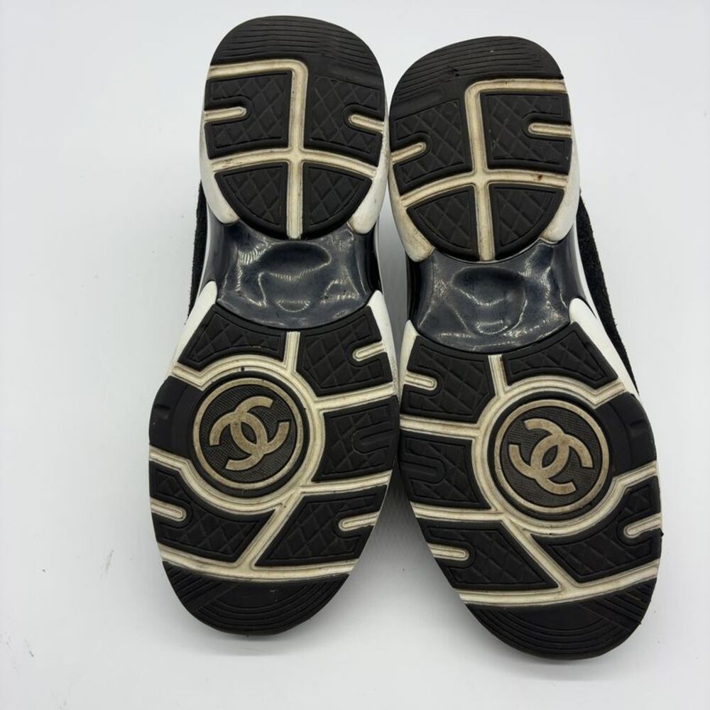 CHANEL Sneakers - Picture 5 of 6